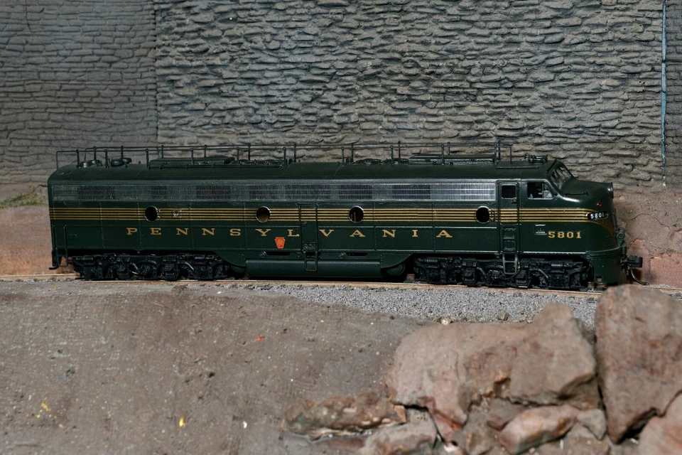 OMI Overland Brass PRR 5801 5-Stripe E-8A w/ANT AS-IS — photo 2